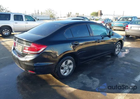 2015 Honda Civic Lx z USA, uszkodzony, nr VIN 19XFB2F52FE228875